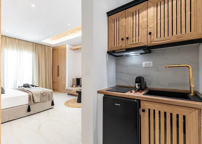 V Luxury Naxos * Naxos City