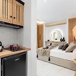 V Luxury Naxos Apartment