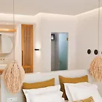 V Luxury Naxos Apartment *