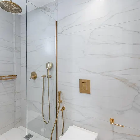 V Luxury Naxos Apartmán *