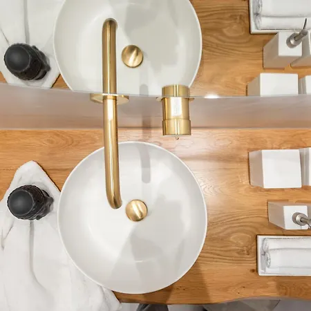 V Luxury Naxos Naxos City