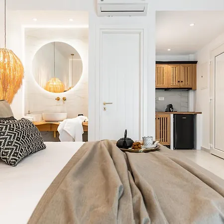 V Luxury Naxos * Naxos City